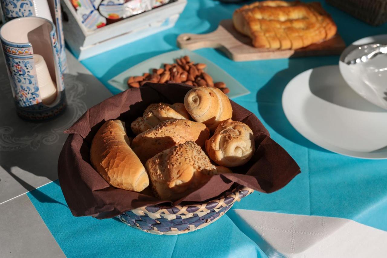 فندق Fuori Rotta أفولا المظهر الخارجي الصورة